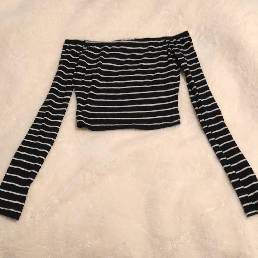 Spunky striped long sleeve crop top